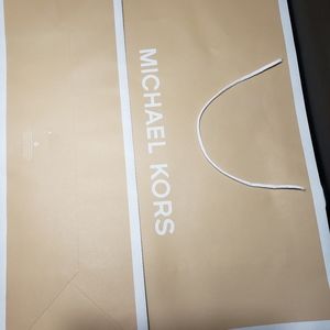 NEW! MICHAEL KORS "XL" Paper Shopping/Gift Bag